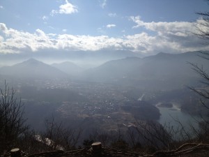 見晴台から。いつもなら富士山が見える。